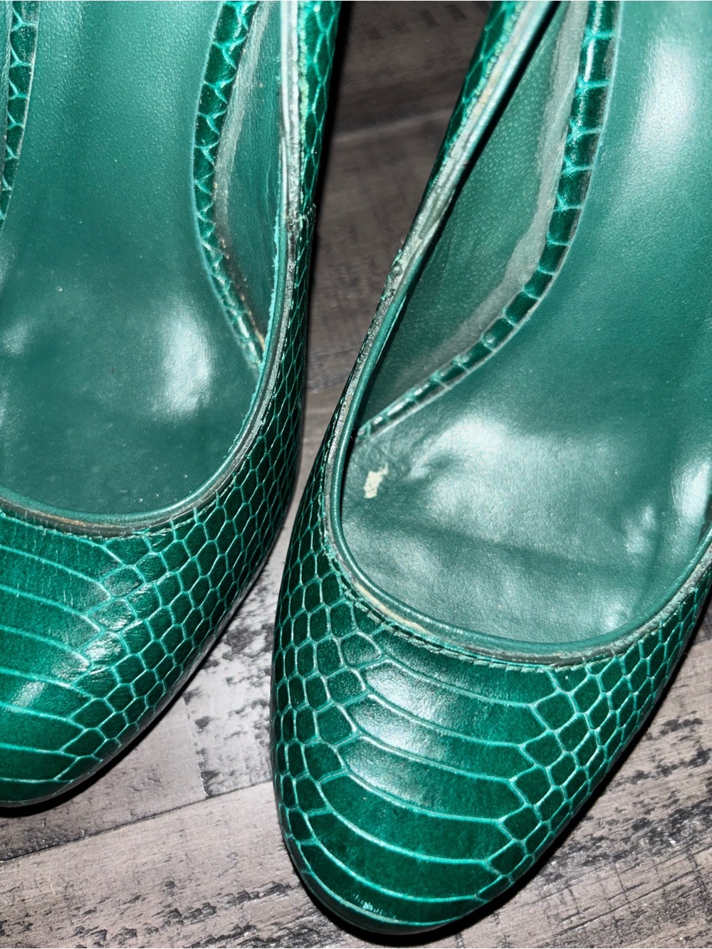 Tory Burch embossed leather animal print pumps BEAUTIFUL emerald green SZ 5 - Picture 8 of 8
